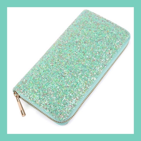 Handbags - ❗️NEW❗️Mint Sequins Zip Around Wallet